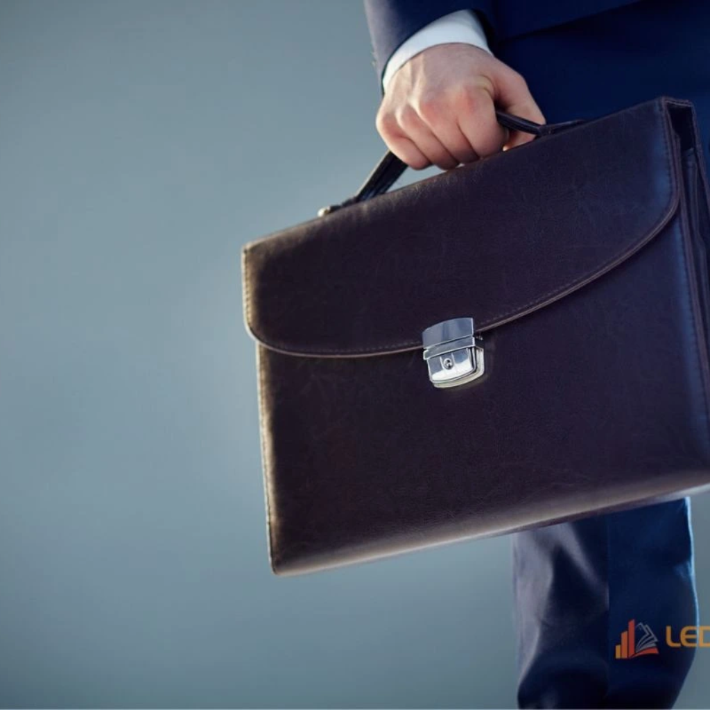 Jobs for CMA USA Freshers in Dubai